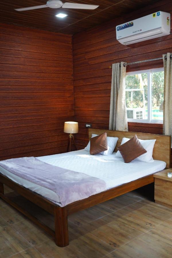 The Mango Leaf Homestay Алібаґ Екстер'єр фото
